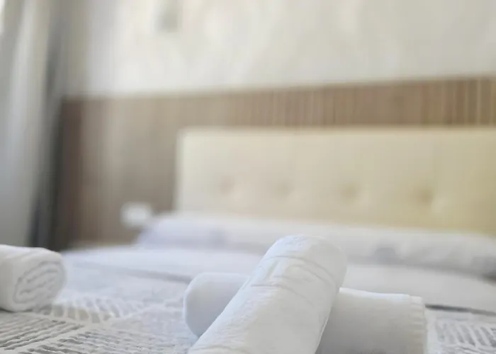 Piso Carlota Alessandri Lägenhet